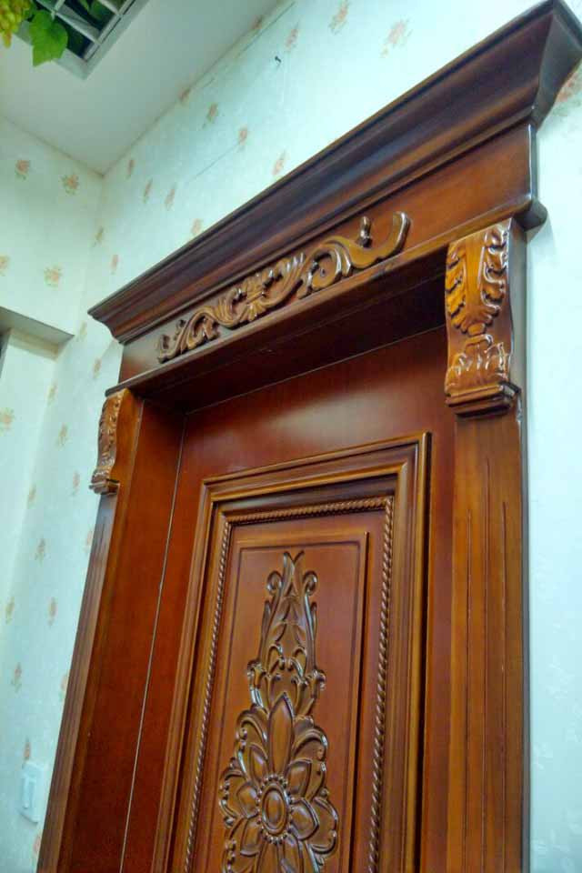 原木眉头欧式雕花门