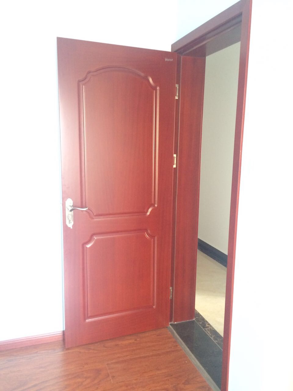 精佳多层实木烤漆门